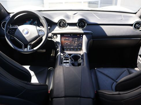Used 2025 Karma Revero Luxury RWD image 27