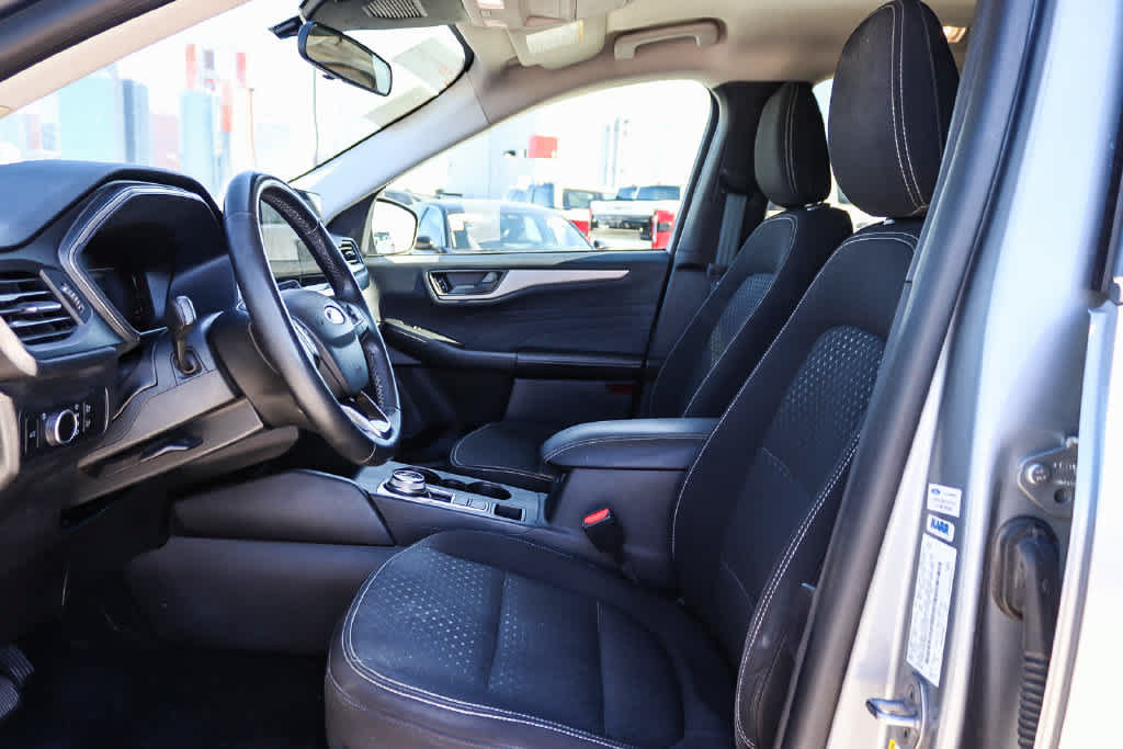 Used 2023 Ford Escape Active w/ Tech Pack #1 FWD image 16