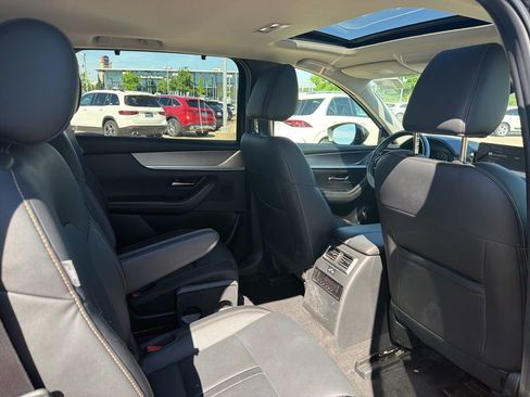 Used 2024 MAZDA CX-90 3.3 Turbo w/ Preferred Plus AWD/4WD image 23