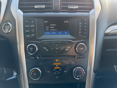 Used 2018 Ford Fusion SE image 14