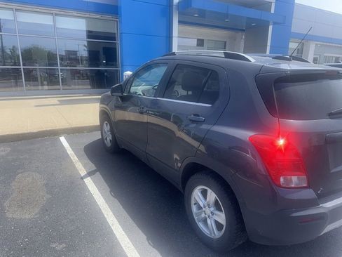 Used 2016 Chevrolet Trax LT w/ LPO, Protection Package FWD image 7