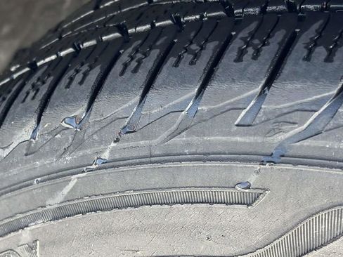 Used 2007 Dodge Caliber SXT image 23