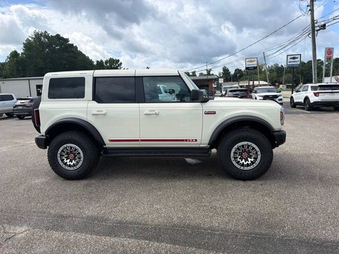New 2026 Ford Bronco Outer Banks w/ Sasquatch Package AWD/4WD image 5