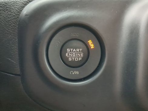 Certified 2021 Jeep Wrangler Unlimited Sahara image 25