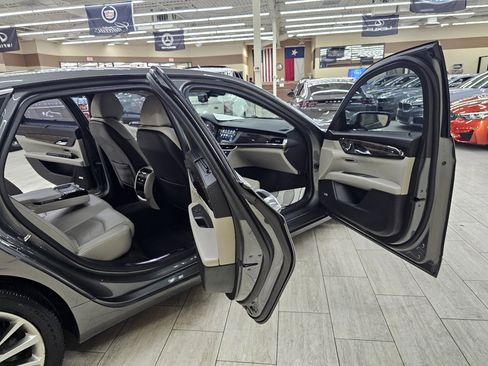 Used 2017 Cadillac CT6 Premium Luxury w/ Comfort Package image 15