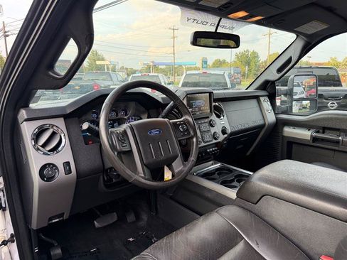 Used 2016 Ford F250 Lariat w/ Lariat Interior Package AWD/4WD image 12