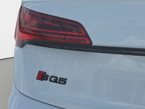 Used 2023 Audi SQ5 Premium Plus w/ Premium Plus Package AWD/4WD image 32
