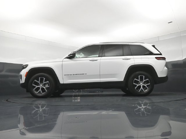 Certified 2025 Jeep Grand Cherokee Limited AWD/4WD image 21