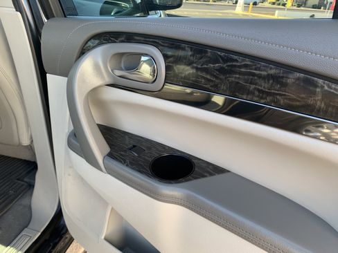 Used 2014 Buick Enclave Leather w/ Trailering Provision Package image 33