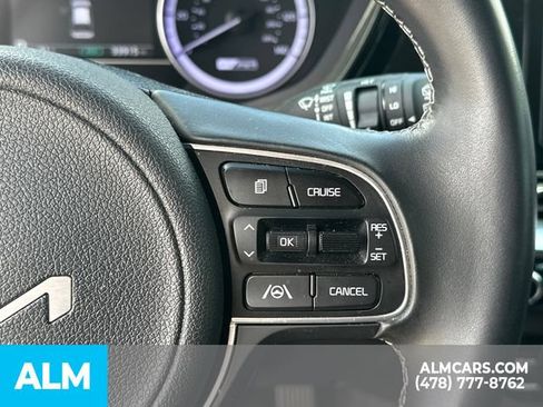 Used 2022 Kia Niro LXS FWD image 30