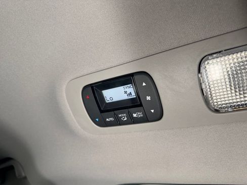 Used 2019 Honda Odyssey Touring image 12