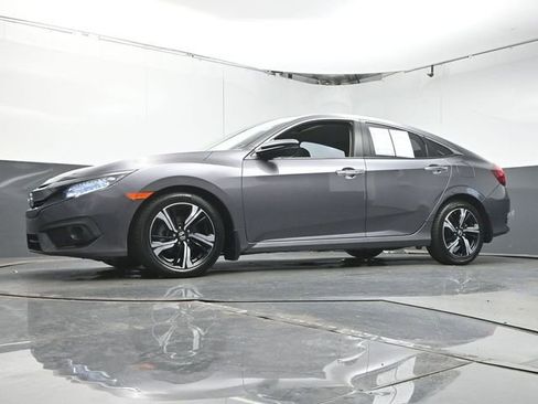 Used 2017 Honda Civic Touring image 33