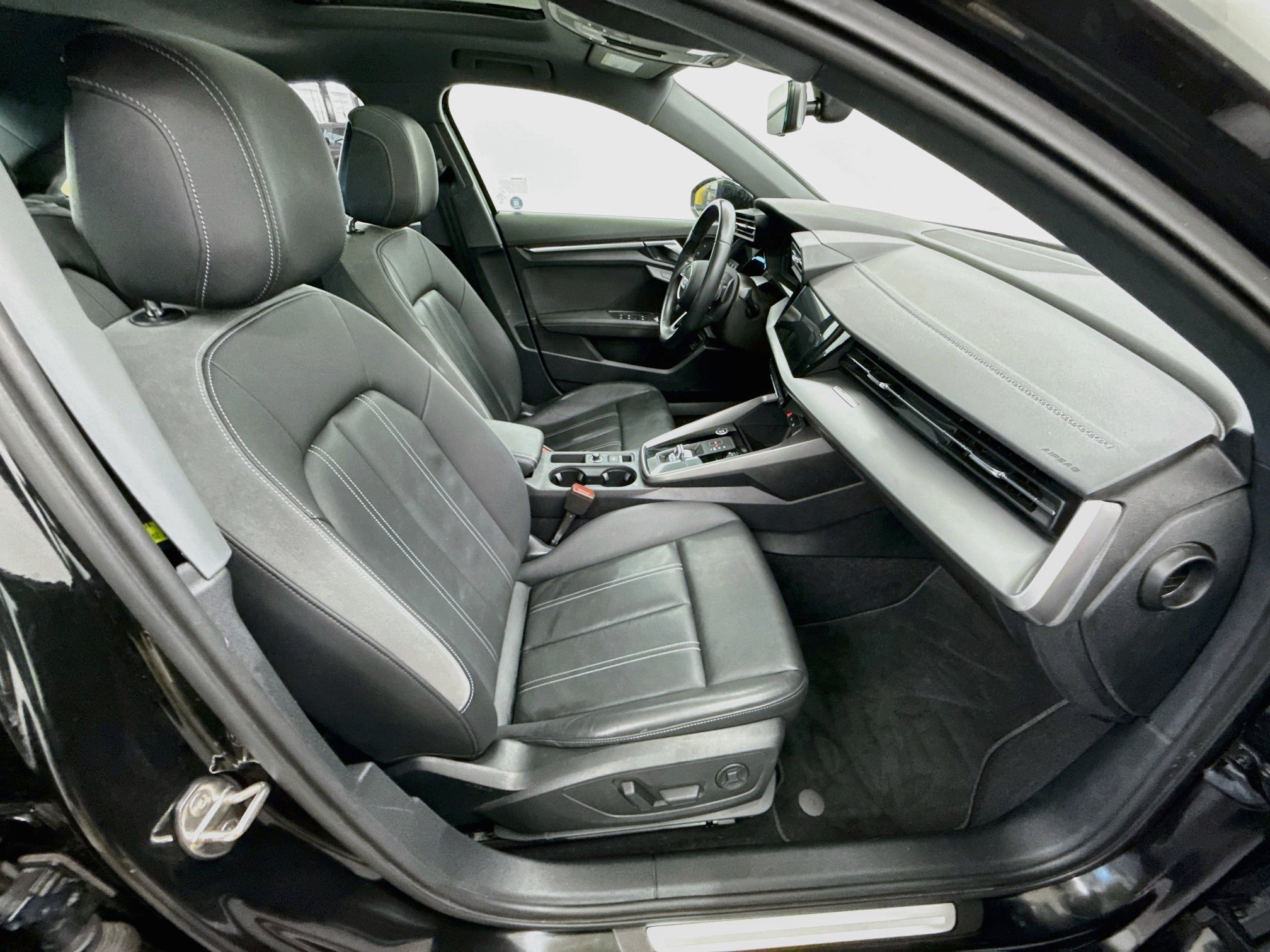 Used 2024 Audi A3 2.0T Premium FWD image 31