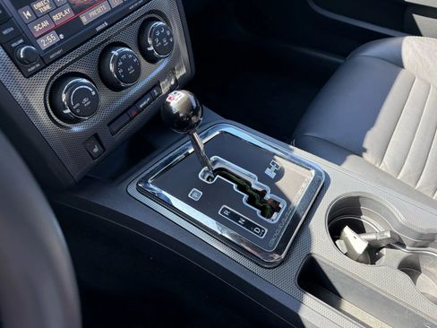 Used 2013 Dodge Challenger R/T image 28