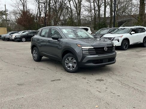 New 2026 Nissan Kicks S image 2