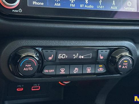 Used 2024 Nissan Kicks SR w/ SR Premium Package image 26