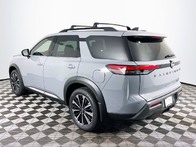 New 2026 Nissan Pathfinder Platinum w/ Cargo Package FWD image 5