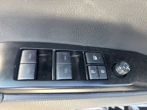 Used 2026 Toyota Camry SE w/ Convenience Package FWD image 16
