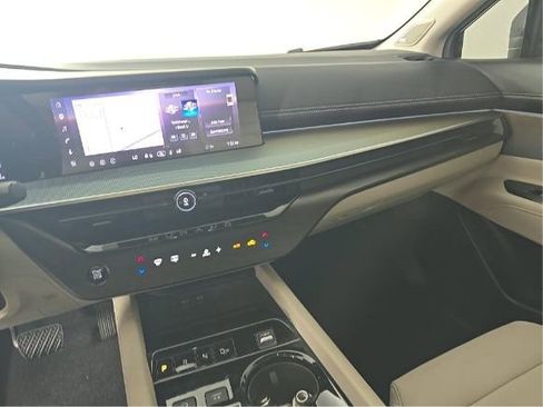 Used 2025 Nissan Murano SL AWD/4WD image 6