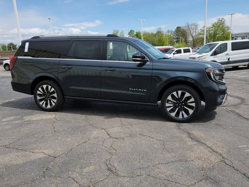 New 2026 Ford Expedition Max Platinum AWD/4WD image 18