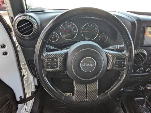 Used 2015 Jeep Wrangler Unlimited Sport image 19