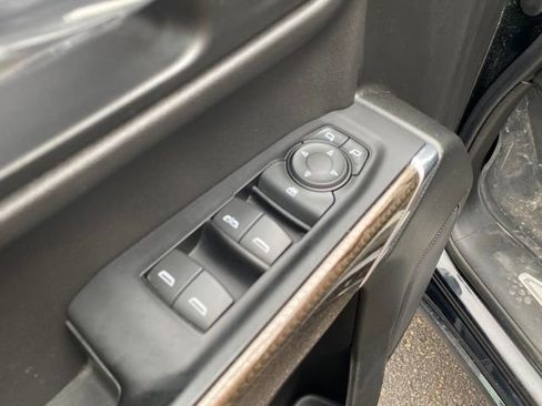 Certified 2019 Chevrolet Silverado 1500 RST image 19