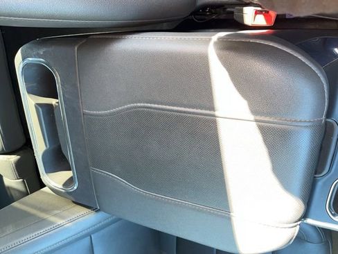 Used 2024 Chevrolet Silverado 1500 LTZ image 30