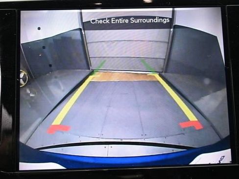 Used 2020 Chrysler Pacifica Limited FWD image 21