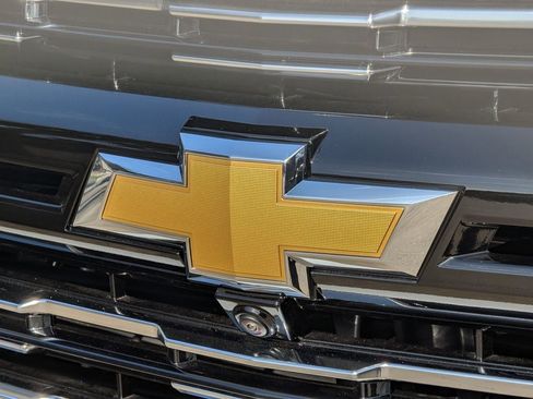 New 2026 Chevrolet Suburban High Country w/ Sun And Tow Package AWD/4WD image 5