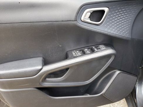 Used 2021 Kia Soul S image 20