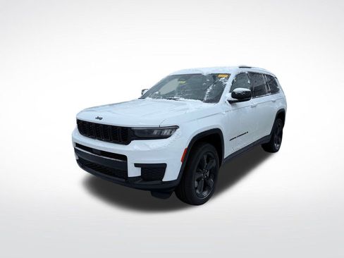 Used 2023 Jeep Grand Cherokee L Laredo image 6