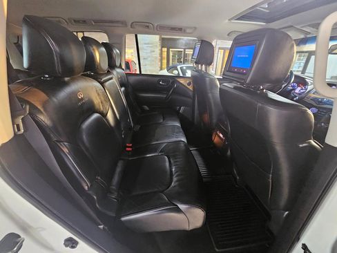 Used 2014 INFINITI QX80 4WD w/ Theater Package image 16