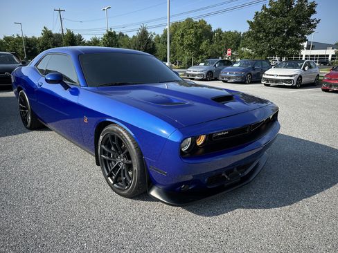 Certified 2022 Dodge Challenger R/T Scat Pack w/ Dynamics Package image 3