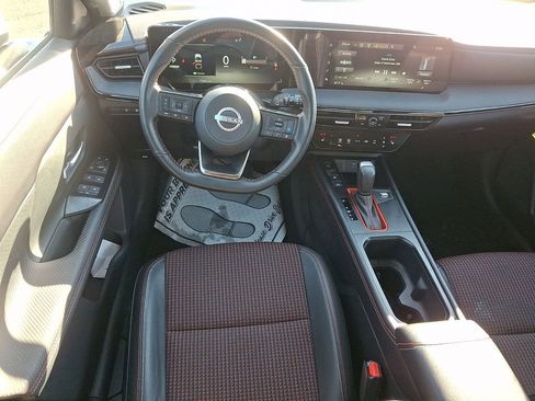Certified 2025 Nissan Kicks SR w/ SR Premium Package image 11