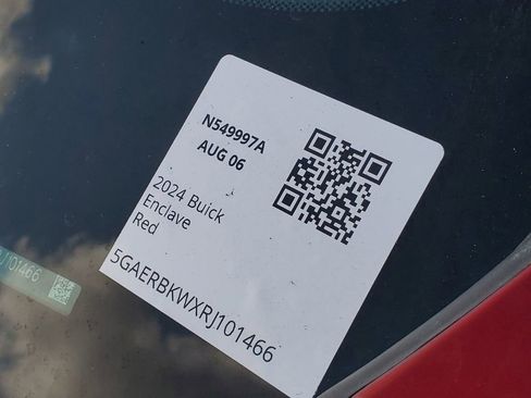 Used 2024 Buick Enclave Essence w/ Sport Touring Edition image 25