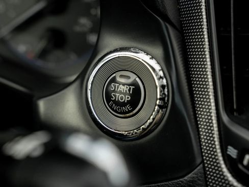 Used 2017 INFINITI Q50 3.0t Premium w/ Driver Assistance Package image 30