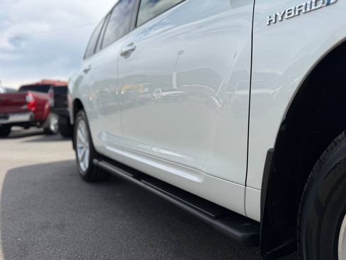 Used 2010 Toyota Highlander Limited AWD/4WD image 92