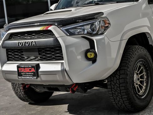 Used 2021 Toyota 4Runner TRD Off-Road Premium w/ Moonroof Package AWD/4WD image 8