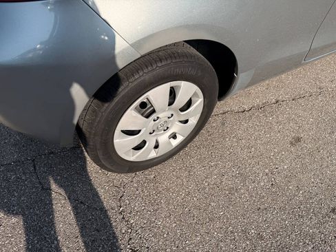 Used 2008 Toyota Yaris 2-Door Hatchback FWD image 27
