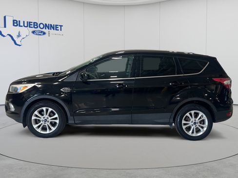 Used 2017 Ford Escape SE FWD image 8