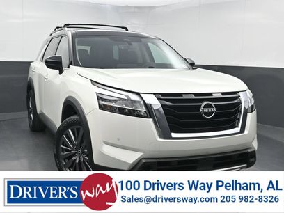 Used 2023 Nissan Pathfinder SL w/ SL Premium Package