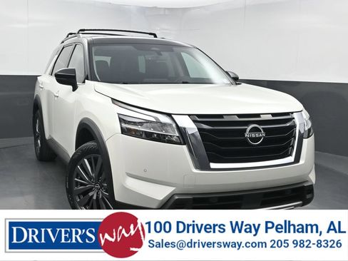 Used 2023 Nissan Pathfinder SL w/ SL Premium Package FWD image 1