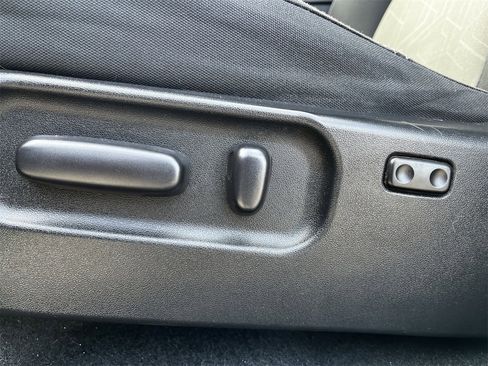 Used 2020 Toyota Tacoma TRD Sport image 23