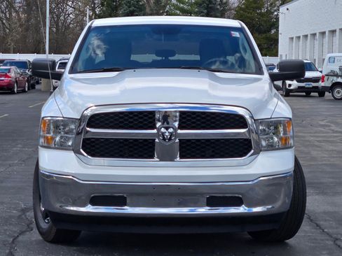 Used 2024 RAM 1500 Classic SLT AWD/4WD image 4