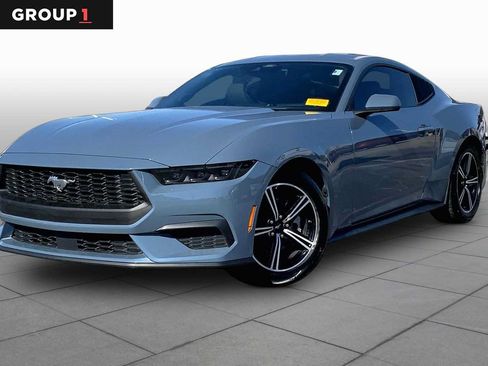 Used 2025 Ford Mustang Coupe RWD image 1