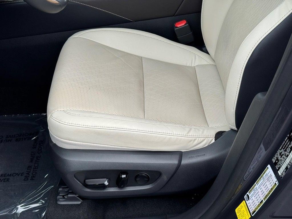Used 2023 Lexus RX 350 Premium Plus w/ Protection Package (P2) AWD/4WD image 19