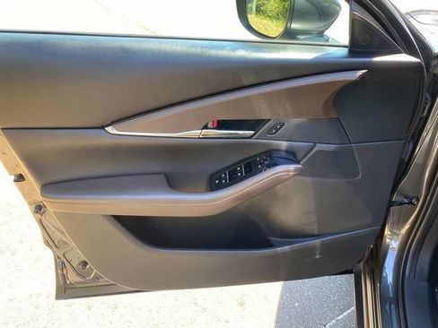 Used 2022 MAZDA CX-30 AWD 2.5 S w/ Premium Package image 12