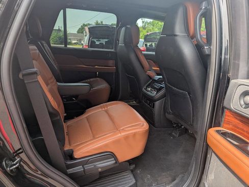 Used 2019 Lincoln Navigator Reserve w/ Cargo Package image 5