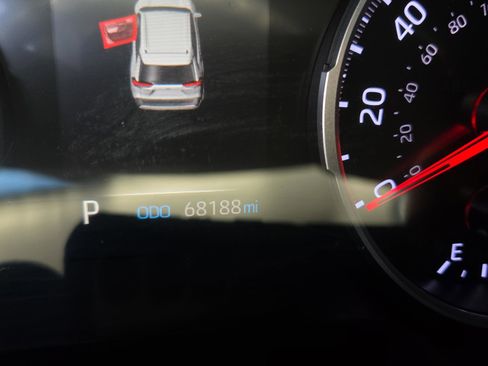 Used 2020 Toyota RAV4 LE image 31