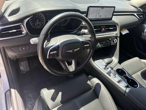 Used 2025 Genesis G70 2.5T AWD/4WD image 17